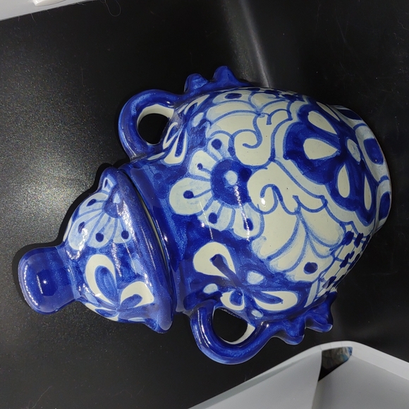 Handmade Clay Jar with Lid - Picture 3 of 4